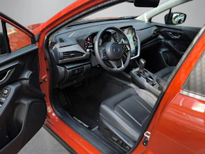 Fahrzeugbild SUBARU Crosstrek 2.0i e-Boxer Luxury