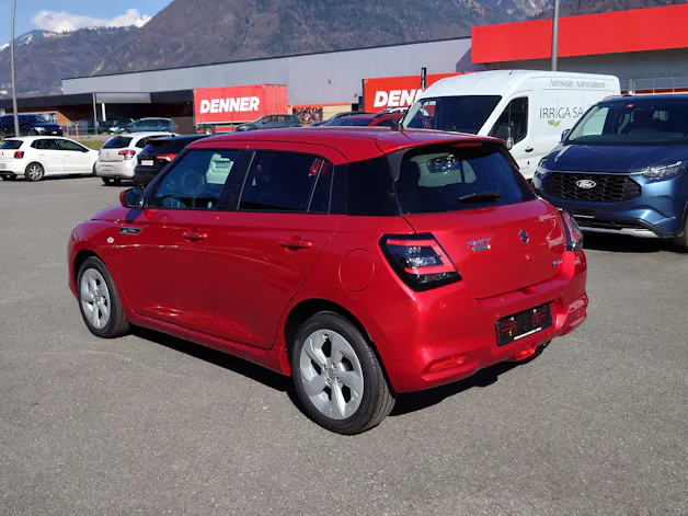 Suzuki Swift 1.2 Sakura Hybrid
