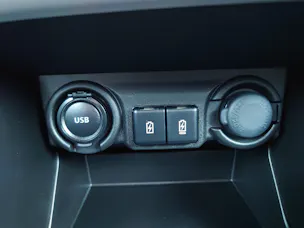 Suzuki Swift 1.2 Sakura Hybrid