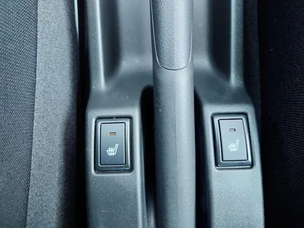 Suzuki Swift 1.2 Sakura Hybrid