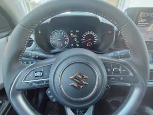 Suzuki Swift 1.2 Sakura Hybrid