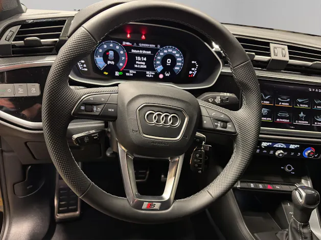 Audi Q3 2.0 40 TFSI S line quattro S-Tronic