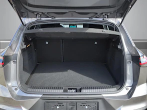 https://vehicle.imgix.net/4212826/77c20399-630e-4c9c-b31b-bf8a0b343b82.jpg