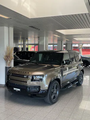 Land Rover Defender 110 3.0 D I6 250 X-Dynamic SE