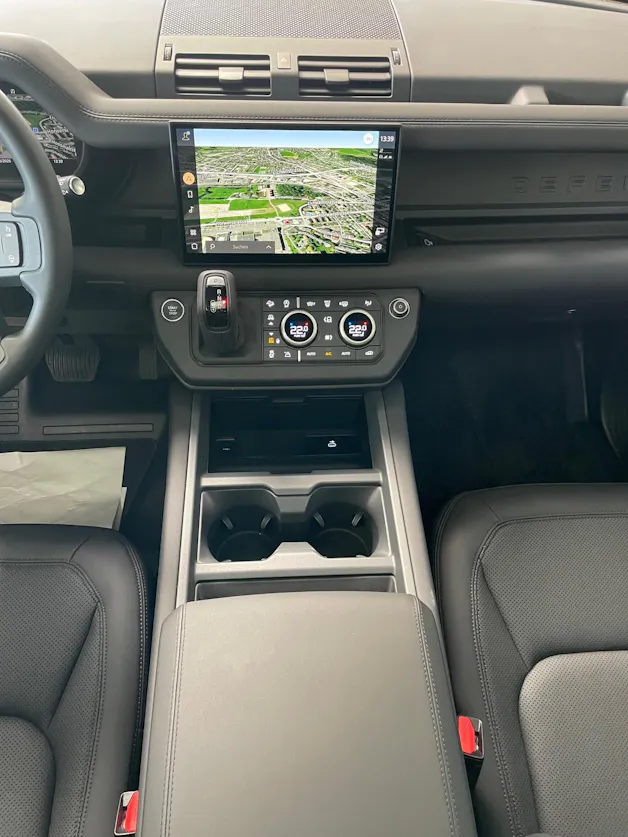 Land Rover Defender 110 3.0 D I6 250 X-Dynamic SE