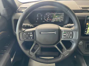 Land Rover Defender 110 3.0 D I6 250 X-Dynamic SE