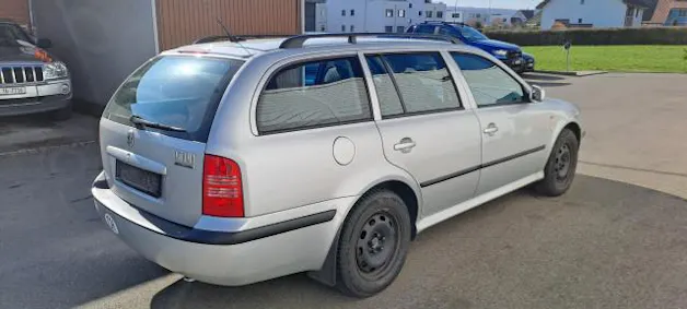 Škoda Octavia 1.8 T Elegance