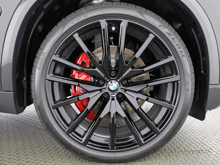 immagine del veicolo BMW X5