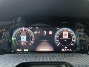 VW Golf VIII 1.5 TSI PHEV GTE DSG 5J Garantie *8- Fach Räder*