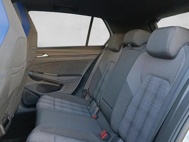 VW Golf VIII 1.5 TSI PHEV GTE DSG 5J Garantie *8- Fach Räder*