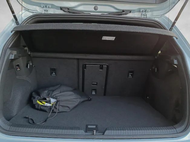 VW Golf VIII 1.5 TSI PHEV GTE DSG 5J Garantie *8- Fach Räder*