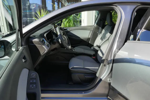 Renault Clio 1.6 E-Tech techno Automat 145PS