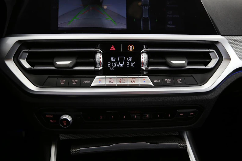 immagine del veicolo BMW 3 SERIES