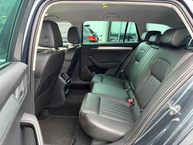 SKODA Superb Combi 1.4 TSI Style 4x4
