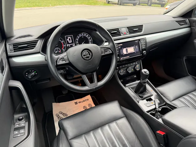 SKODA Superb Combi 1.4 TSI Style 4x4