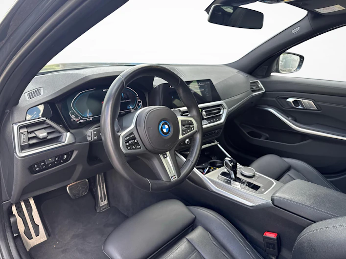 Fahrzeugbild BMW 3 SERIES