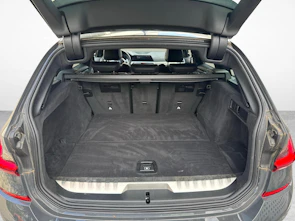 Fahrzeugbild BMW 330e xDrive SAG Touring