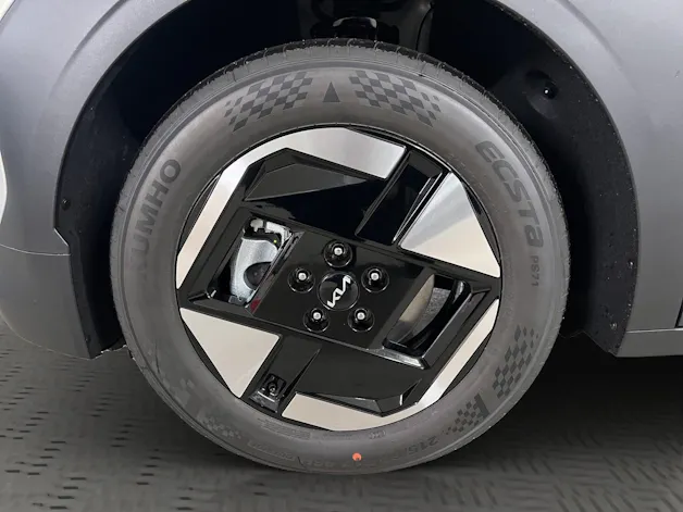 Kia EV3 81 kWh Earth