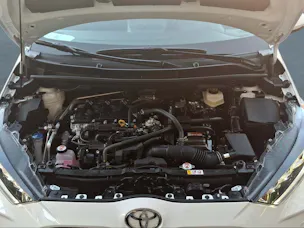 Toyota Yaris 1.5 VVT-i HSD Trend