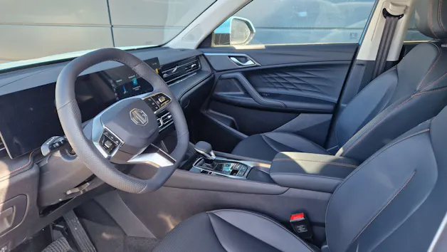 MG HS 1.5 T HEV Luxury