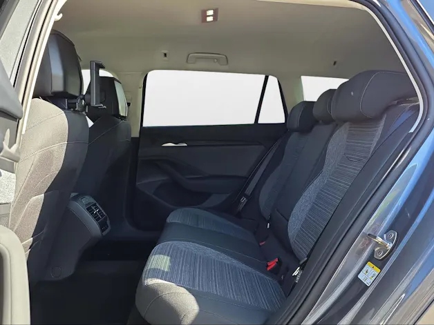 Škoda Superb Combi 2.0 TDi Selection 4x4 DSG