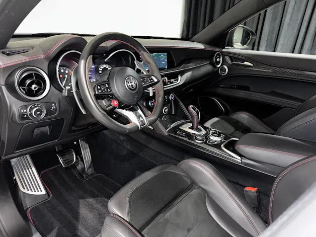 Alfa Romeo Stelvio 2.9 V6 Quadrifoglio Q4 | 1.Hand |