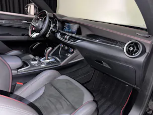 Alfa Romeo Stelvio 2.9 V6 Quadrifoglio Q4 | 1.Hand |
