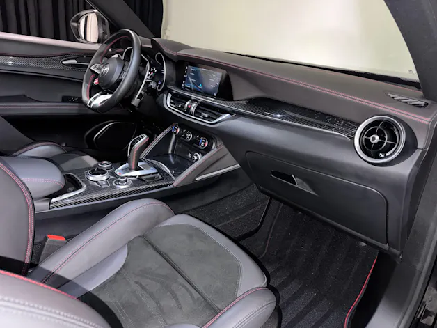 Alfa Romeo Stelvio 2.9 V6 Quadrifoglio Q4 | 1.Hand |