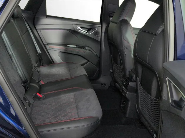 Audi Q4 e-tron 45 Edition Swiss Ski quattro