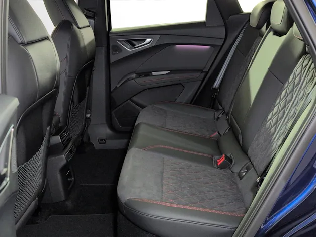 Audi Q4 e-tron 45 Edition Swiss Ski quattro