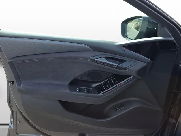 Audi A6 Avant e-tron quattro