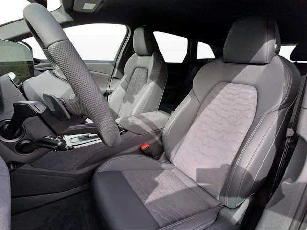 Audi A6 Avant e-tron quattro