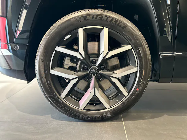 Jeep Compass Elektro 74kWh First Edition
