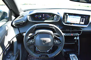 Peugeot 2008 156 e 54 kWh GT