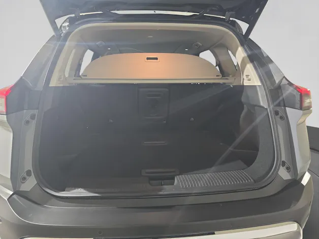 Nissan X-Trail 1.5 VC-T e-Power 4WD 7 Sitze Tekna+