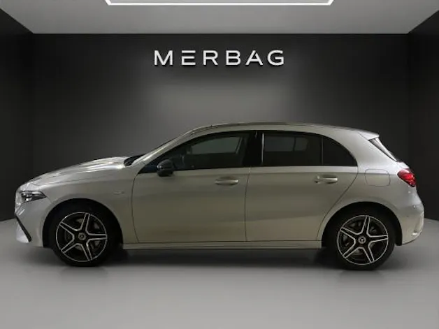 Mercedes-Benz A 250 e EQ Star 8G-DCT