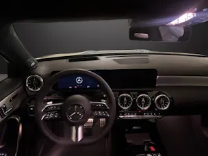 Mercedes-Benz A 250 e EQ Star 8G-DCT