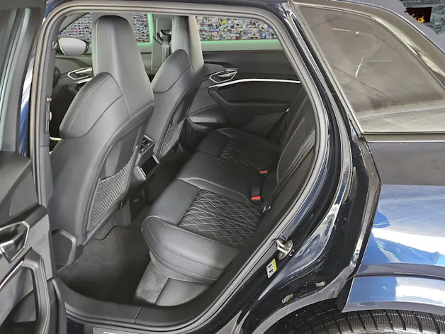 Audi e-tron S quattro