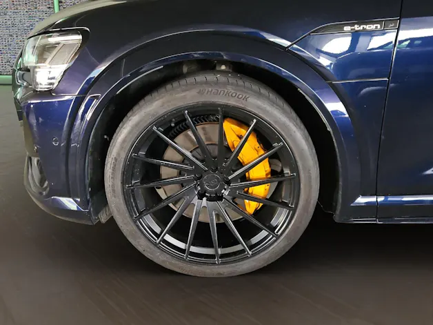 Audi e-tron S quattro
