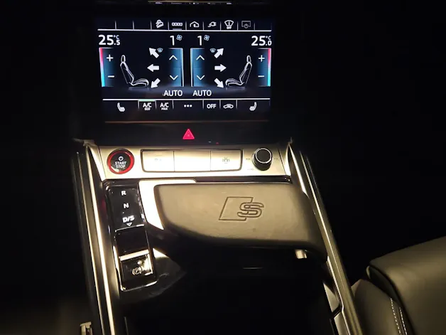 Audi e-tron S quattro