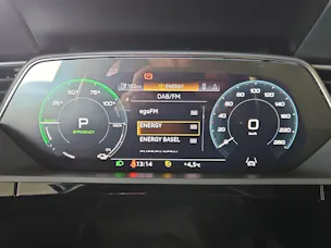 Audi e-tron S quattro