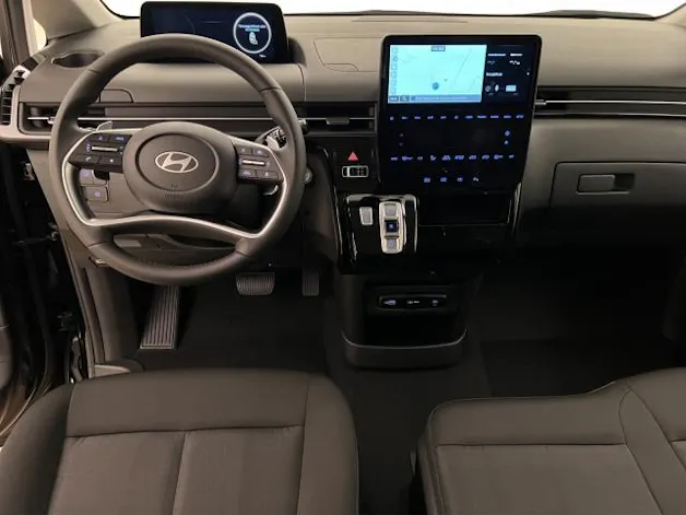 Hyundai Staria Wagon 1.6 GDi HEV Amplia