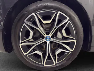 BMW iX xDrive40 Launch Ed.