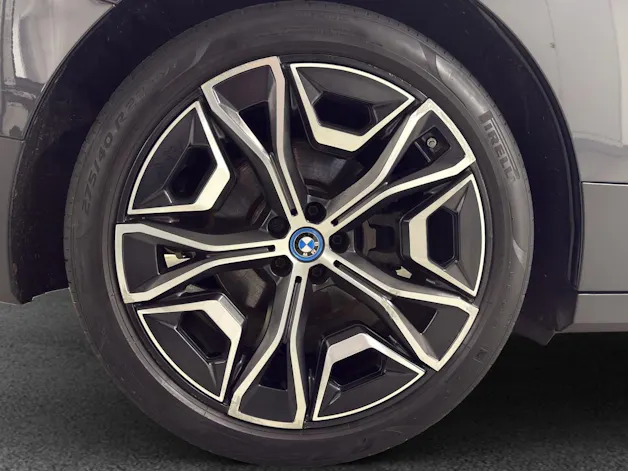 BMW iX xDrive40 Launch Ed.