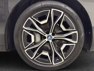 BMW iX xDrive40 Launch Ed.