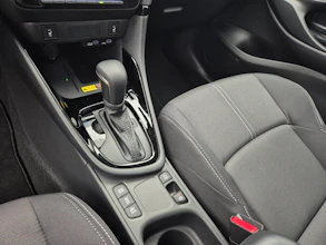 https://vehicle.imgix.net/4213833/44d5e083-8af8-4a50-91d9-62e2238fc154.jpg