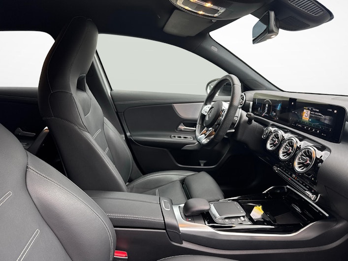 Fahrzeugbild MERCEDES-BENZ A 35 AMG