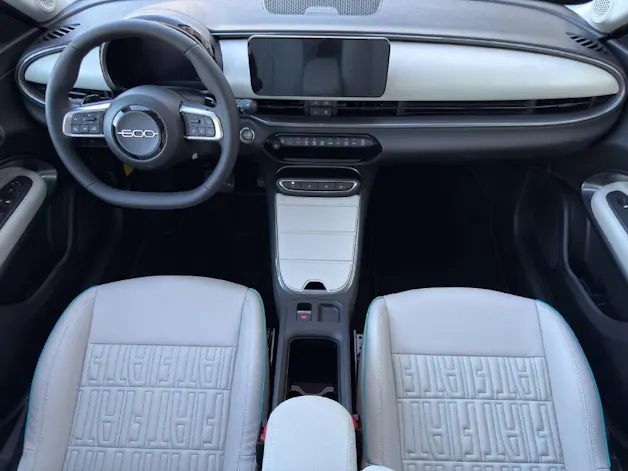 Fiat 600 1.2 Hybrid 145 La Prima