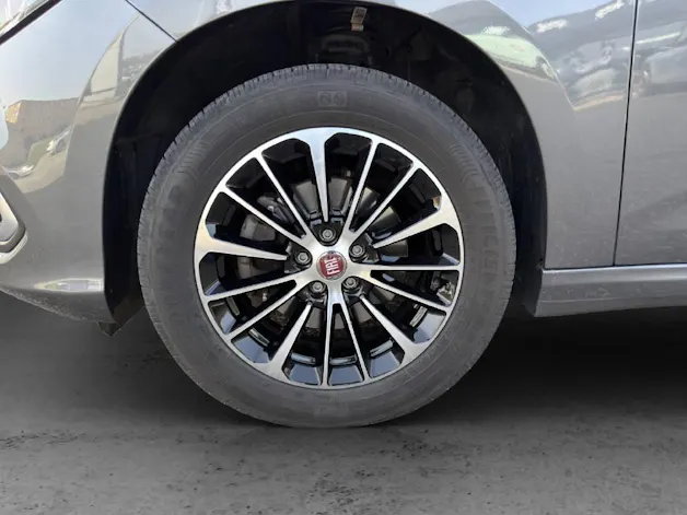 Fiat Tipo SW 1.5 Hybrid Swiss Edition