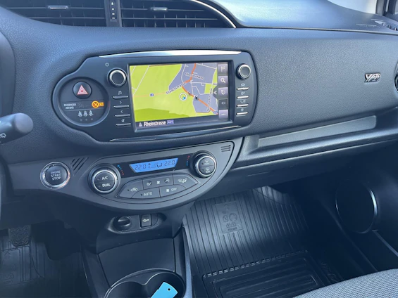 Fahrzeugbild 8 Fahrzeugbild 8